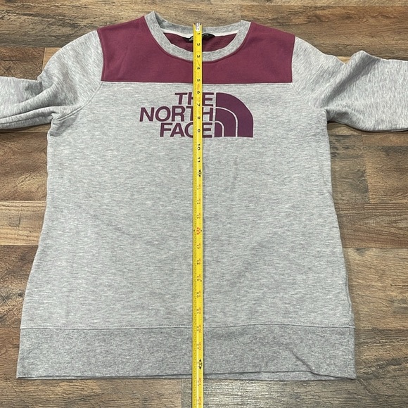 The North Face Red and Gray Color-Block Jacket - Picture 8 of 11